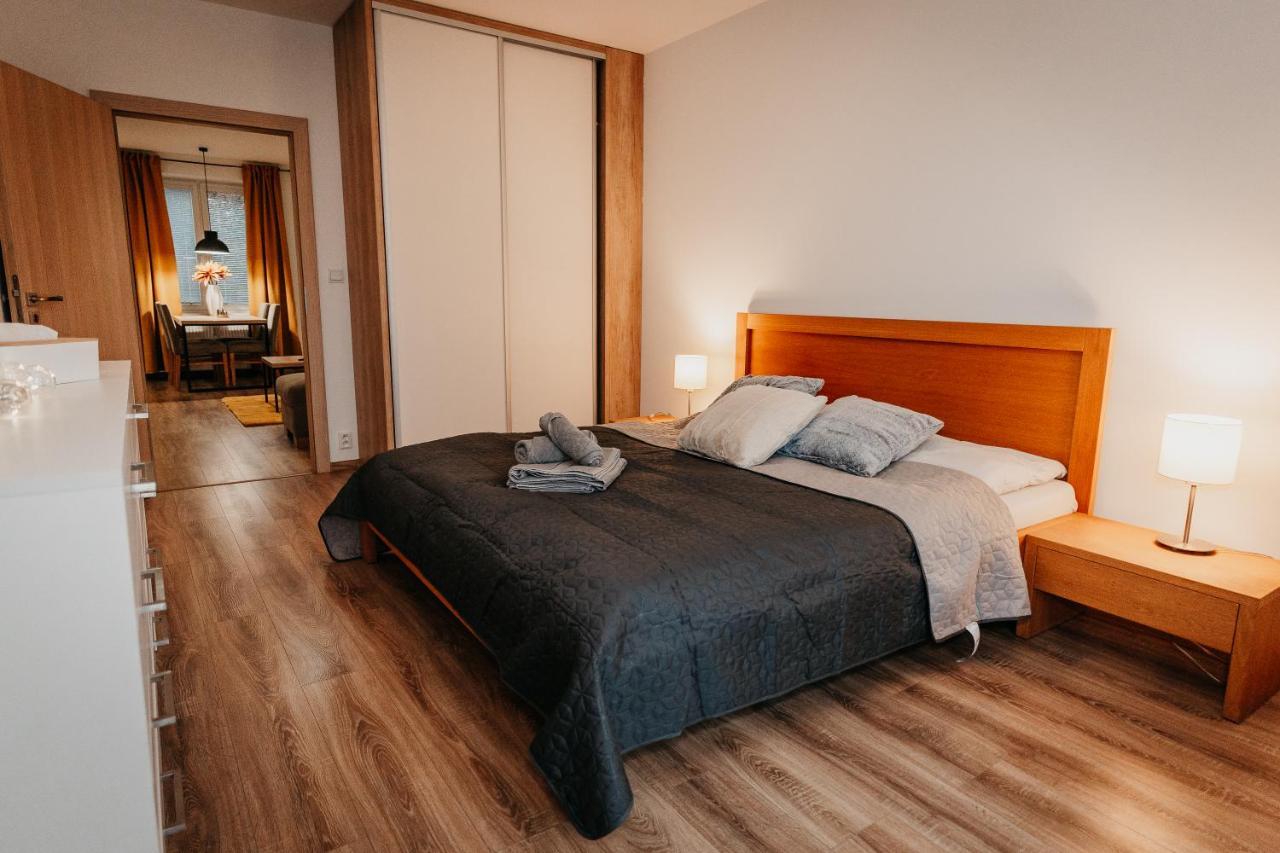 Old Town City Center Apartment 2 - Private Parking Included Kosice Ngoại thất bức ảnh