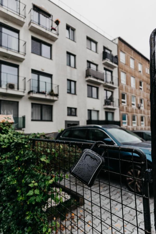 Old Town City Center Apartment 2 - Private Parking Included Kosice Ngoại thất bức ảnh