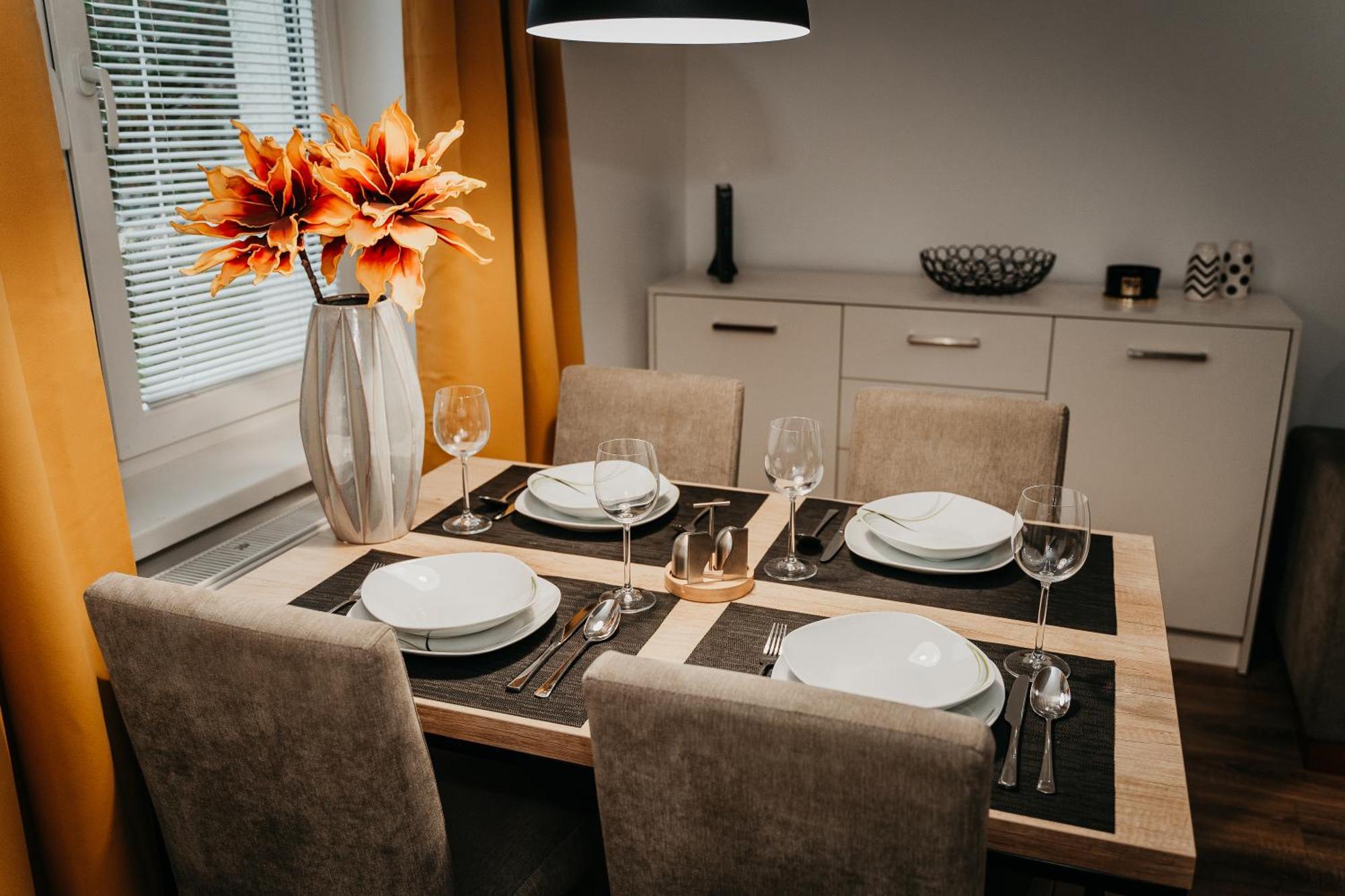 Old Town City Center Apartment 2 - Private Parking Included Kosice Ngoại thất bức ảnh