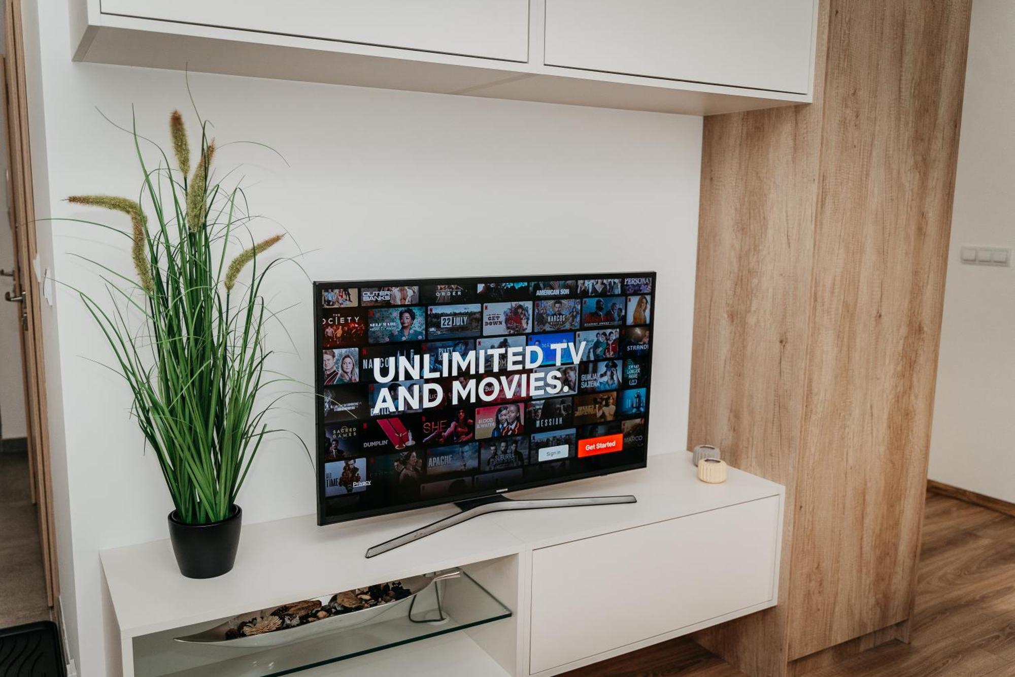 Old Town City Center Apartment 2 - Private Parking Included Kosice Ngoại thất bức ảnh